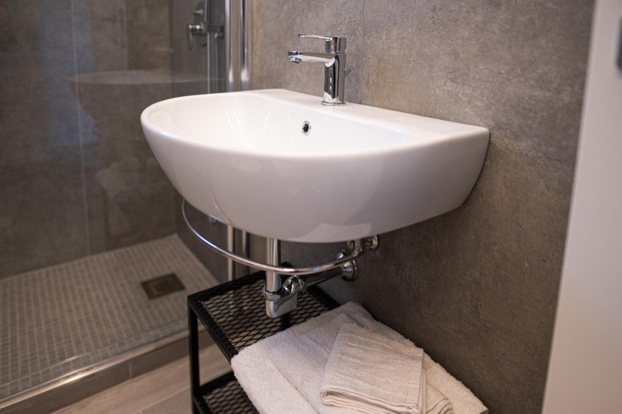 Grey House Guest House Luxury Latina Dış mekan fotoğraf