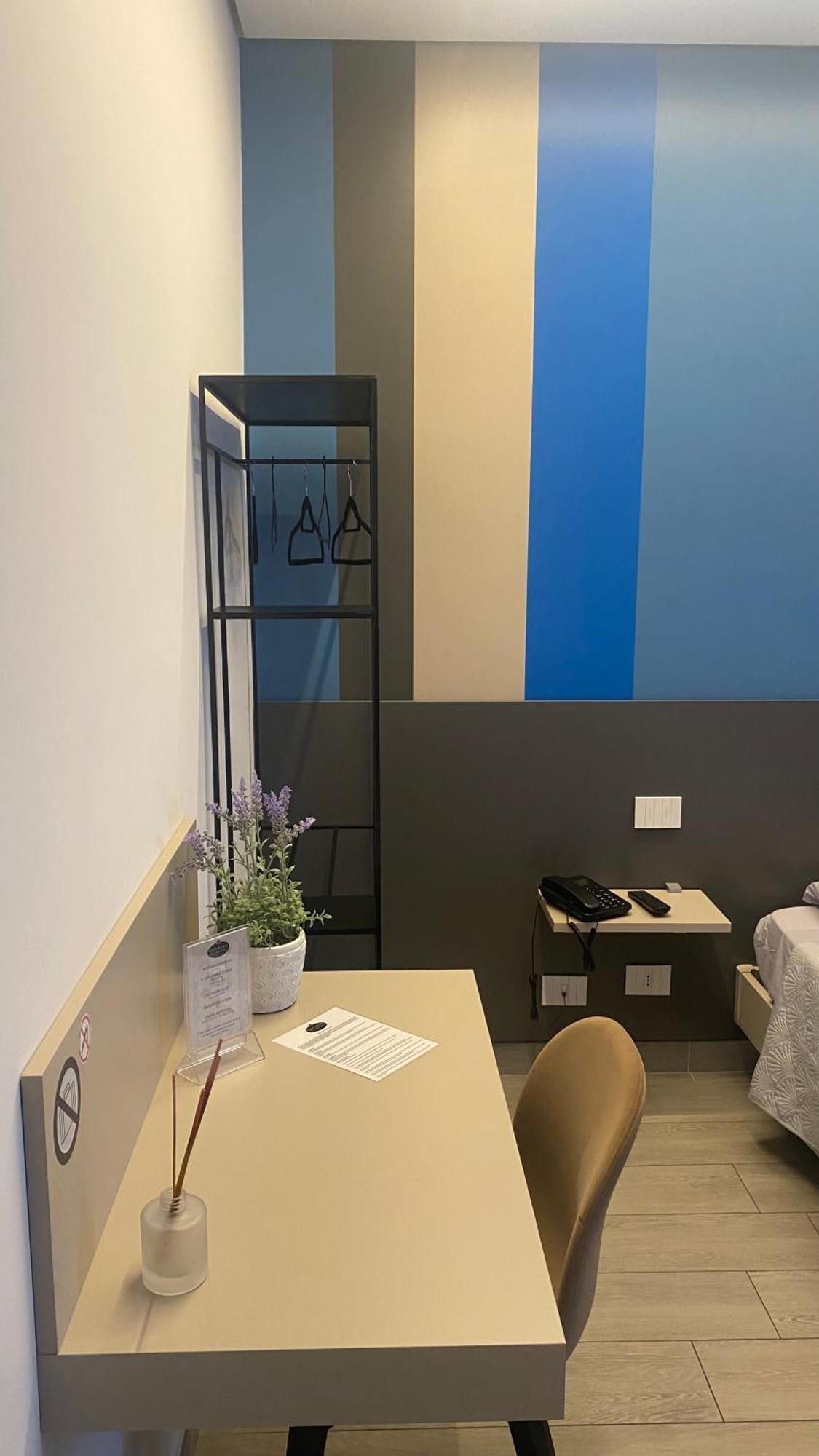 Grey House Guest House Luxury Latina Dış mekan fotoğraf